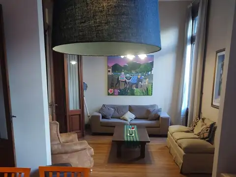 Depto Tipo Casa 5 ambientes con 2 baños