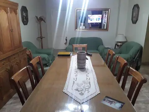 San Martín. Departamento 3 ambientes amplio en impecable est
