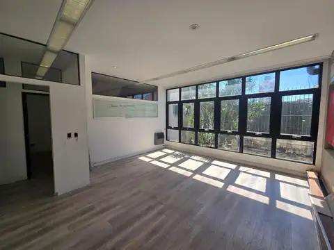 Oficina en Alquiler 40 años
