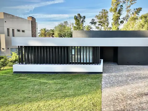 Casa de 4 Ambientes en Venta en La Reserva Cardales