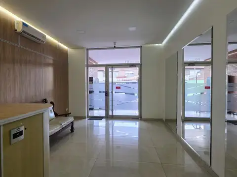 Venta deparamento 3 Amb con cochera en Varela Centro