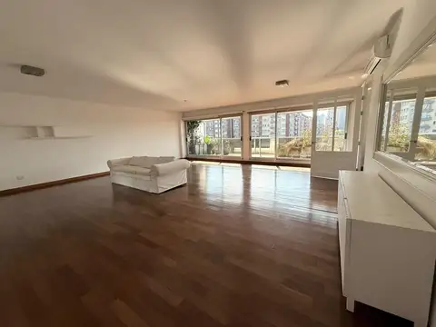 Departamento en Alquiler de 4 ambientes