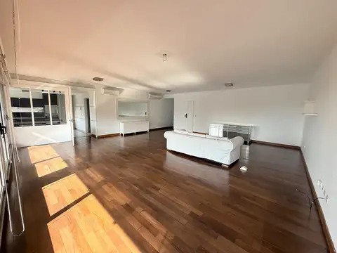 Departamento en Alquiler de 3 dormitorios