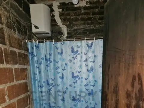 Casa a Refaccionar en Venta