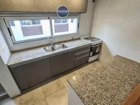VENTA DE TRIPLEX DE 3 AMB CON COCHERA