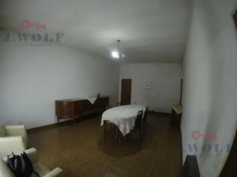 Casa 3 ambientes con 1 baño