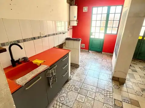 Casa 4 ambientes con 1 baño