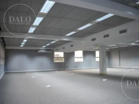 Oficina en Alquiler en Villa Ballester, USD 3.112