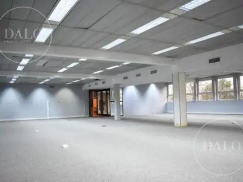 Oficina en Alquiler al Noreste