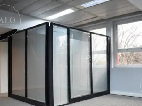 Oficina en Alquiler en Villa Ballester, USD 3.112