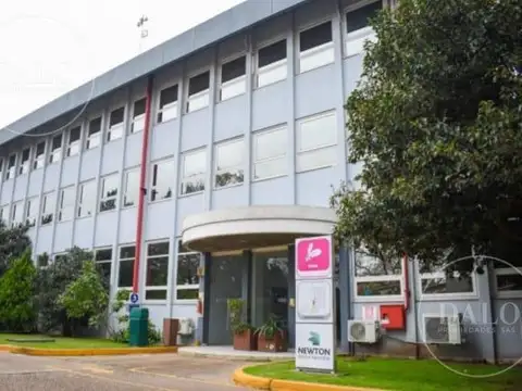 Oficinas Amplias y Modernas en Parque Industrial Newton