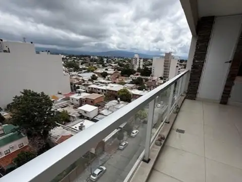 Venta de Departamento de dos dorm con cochera y amenities