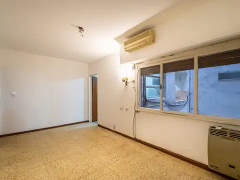 Doctor Rómulo Naón 2300, Piso 3