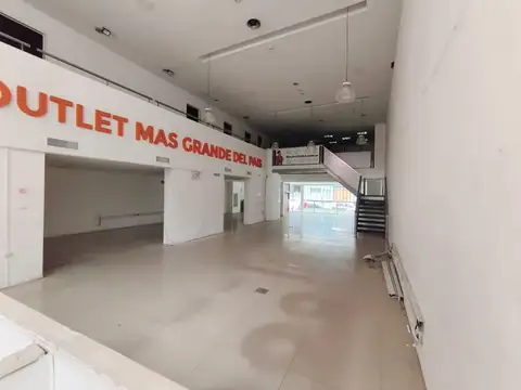IMPORTANTE LOCAL COMERCIAL 470 M2 cub lote 600 m2