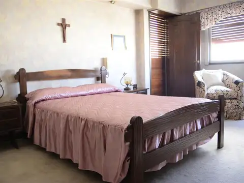 Departamento 5 ambientes con 3 baños