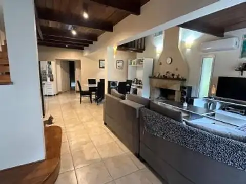 Casa en Venta en Larena Country Club, USD 195.000