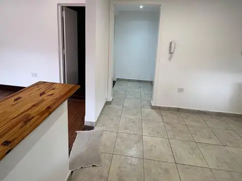 Depto Tipo Casa en Alquiler de 1 dormitorio