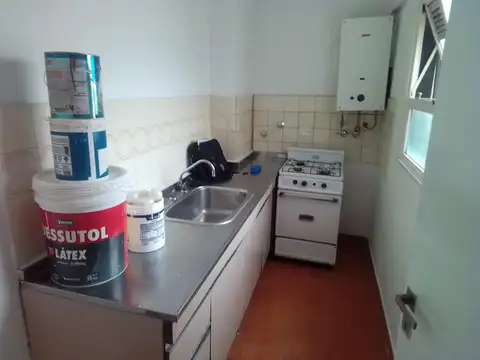 Uruguay 100, Piso 9