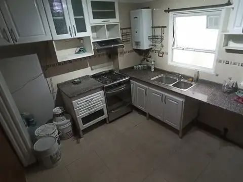 Helguera 3800, Piso 1