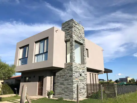 Casa en Alquiler Temporal de 3 dormitorios