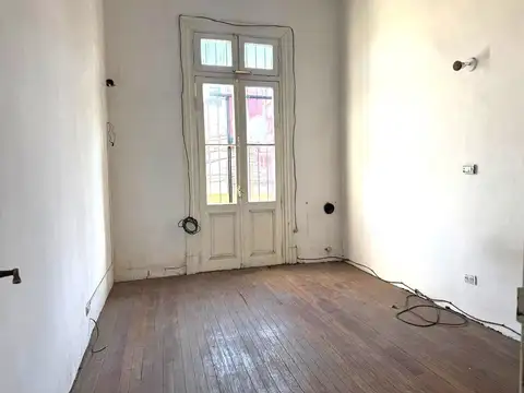 VENTA GALPÓN + DEPTO 3 AMBI PSJ MOMPOX  309 MT CUB