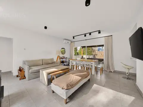Casa 4 ambientes con 3 baños