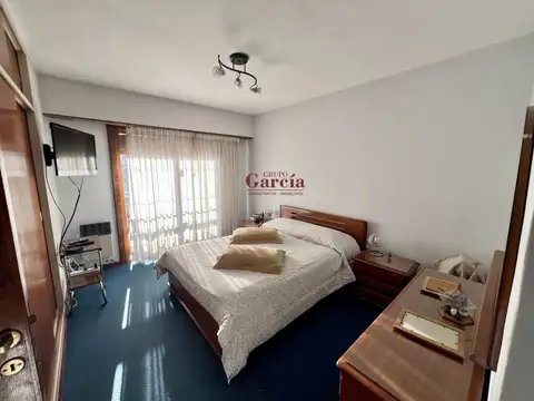 Casa 5 ambientes con 4 baños