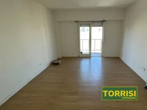 ALQUILER 1 AMB C/BALCÓN 28m2 - EE UU 1400 - CONSTITUCIÓN