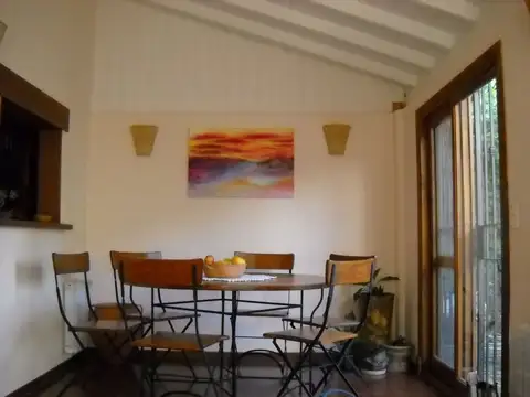 Casa 3 ambientes con 2 baños