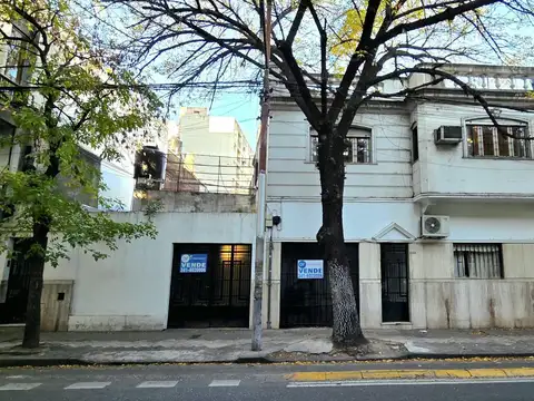 ALEM 1500 - RETASADA - CASA 3 DORMITORIOS AL FRENTE CON COCHERA Y TERRAZA