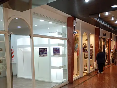 Local en Alquiler en Flores Sur, $ 550.000