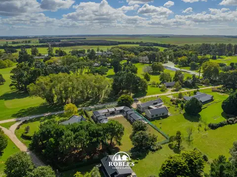 Casa estilo moderno en el exclusivo barrio privado Marayui