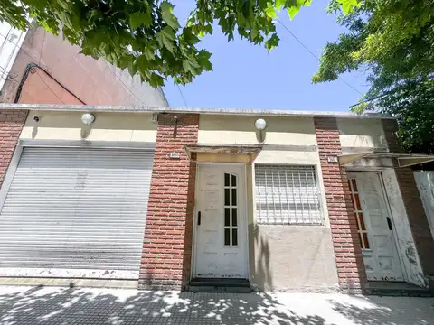 VENTA CASA 6 AMBIENTES CON LOCAL OFICINA PATIO Y TERRAZA VILLA REAL