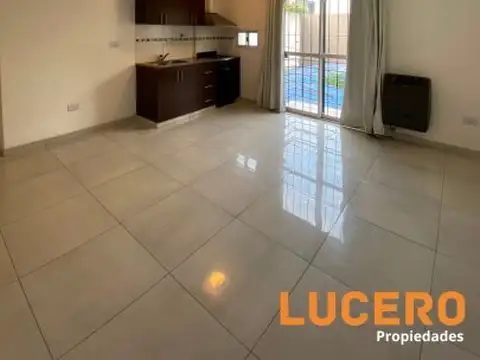 Casa en Alquiler en Moron, $ 550.000