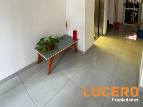 Santa Fe 368 , Piso 1