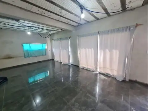 Casa en General Fernandez Oro