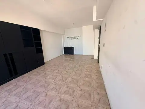 Oficina Monoambiente con 4 baños