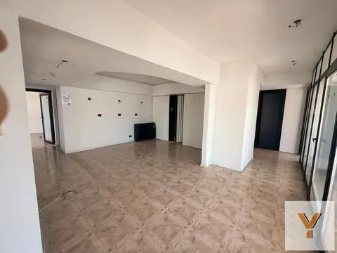 Oficina en venta - 8 Despachos 4 Baños - Balvanera