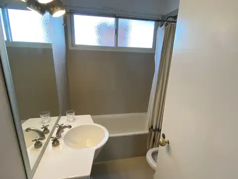 3 de febrero 900, Piso 12