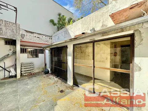 Depto Tipo Casa en Venta 40 años