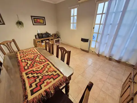 Depto Tipo Casa en Venta de 4 ambientes