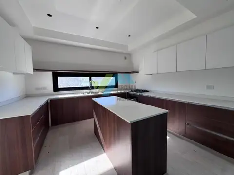 Casa en Venta al Noreste