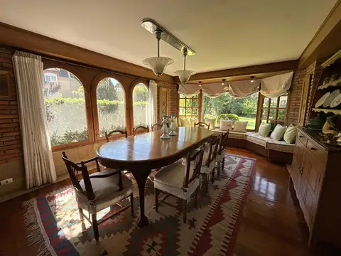 Casa en Venta con 5 cocheras