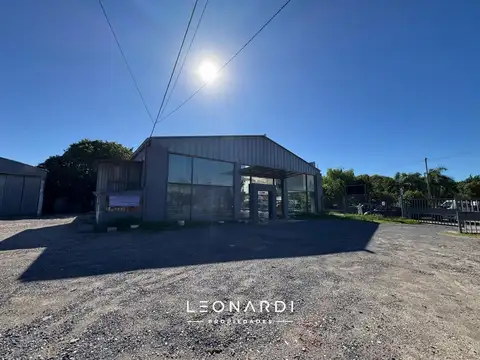 Colectora Este esquina Independencia