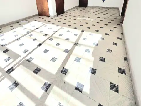 45 300, Piso 1