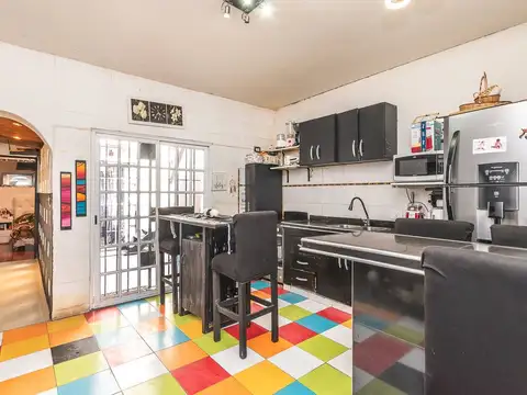 VENTA CASA 5 AMBIENTES EN RAMOS MEJIA
