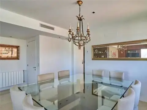 Departamento en Venta de 4 dormitorios