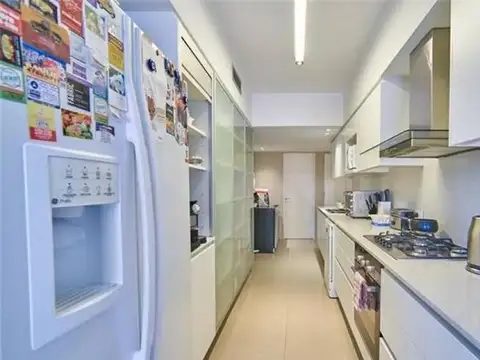 Departamento en Venta con 3 cocheras