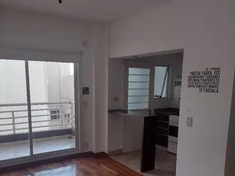 HERMOSO DOS AMBIENTES EN CABALLITO