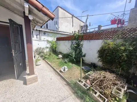 Depto Tipo Casa 4 ambientes con 1 baño